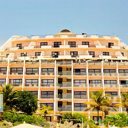 Arenda Pino Alto Villa Vista 别墅 *
